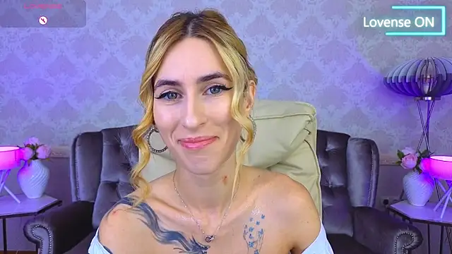 Sexy Lava online show from September 18, 6:04 am