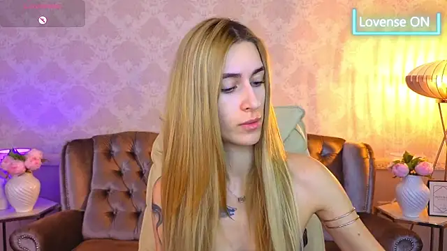 Sexy Lava online show from November 10, 7:07 am