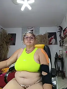 evelin hott online show from May 25, 11:44 pm