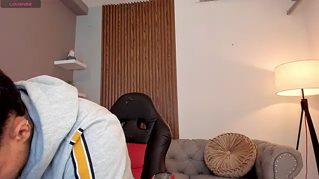 liam collins21 online show from March 9, 11:47 am