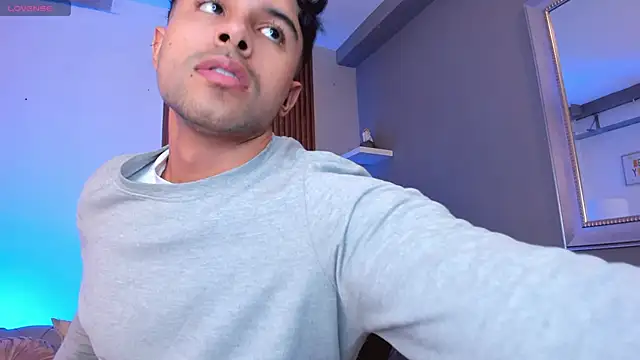 liam collins21 online show from March 15, 11:40 am