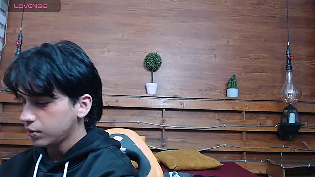 alex 477 online show from November 5, 11:43 am