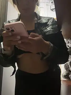 kim monti online show from February 5, 4:06 am