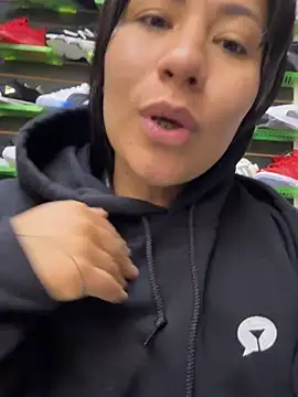 kim monti online show from February 14, 1:02 am