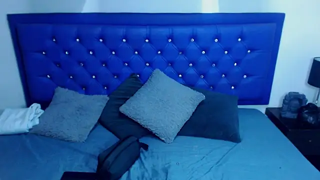 kiwii nasty online show from November 25, 8:20 pm