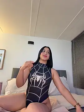 Gigi-bom online show from March 11, 9:32 pm