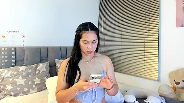 Gigi-bom online show from March 17, 12:04 am