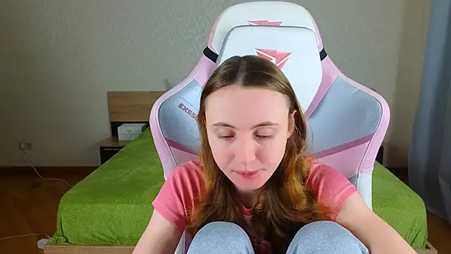 Cowell Adelina online show from December 14, 9:25 am