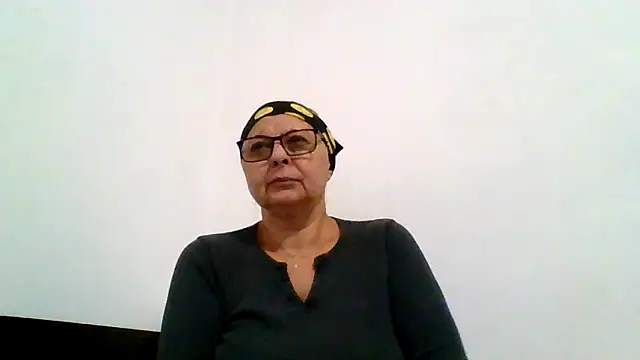 roseblak42 online show from November 14, 5:00 pm