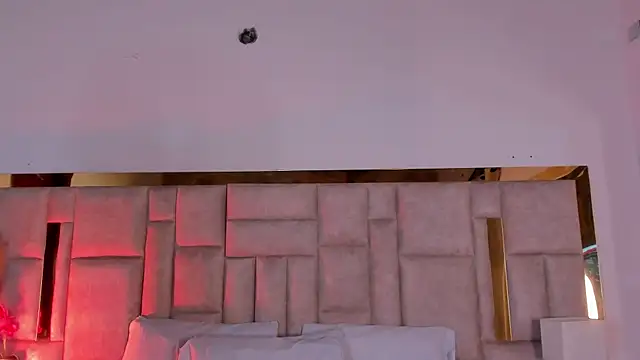 Miss Abigail  online show from November 5, 1:33 pm