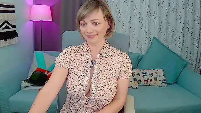 NandiSmile online show from November 15, 5:09 pm