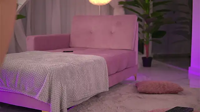 KaylaBray online show from March 15, 12:04 am