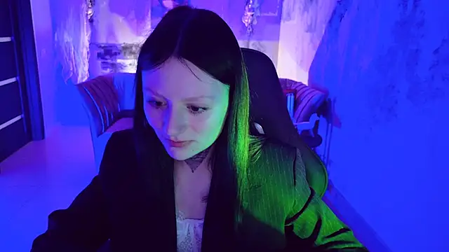 Snapshot of VeliraBraitberg chatting on December 18, 8:09 am VeliraBraitberg online show from December 18, 8:09 am