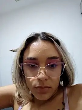 TaraaHot online show from March 20, 5:57 am