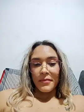 TaraaHot online show from March 22, 4:45 am