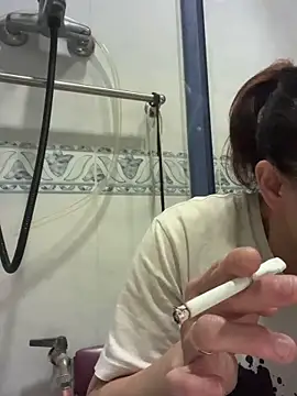 Snapshot of cokezero1668 chatting on February 28, 7:56 pm cokezero1668 online show from February 28, 7:56 pm