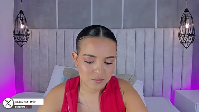 lea gray online show from December 2, 6:36 pm