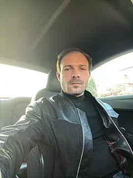 Adventurehotman online show from December 19, 1:40 pm