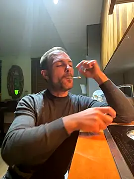 Adventurehotman online show from September 29, 9:52 pm