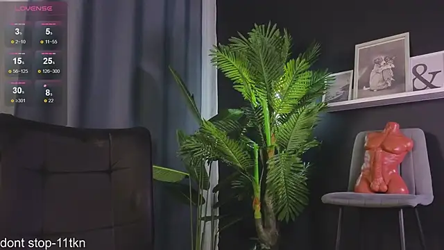 milly shy online show from December 20, 10:38 am