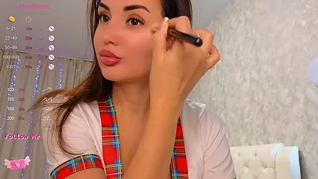 LaraSkinny online show from January 14, 2:40 am