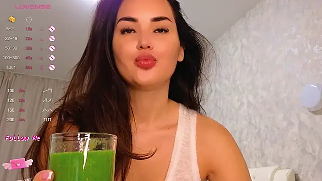 LaraSkinny online show from February 27, 4:52 am