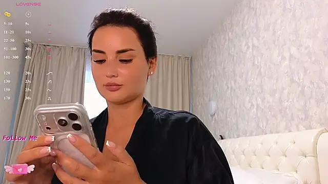 Snapshot of LaraSkinny chatting on July 2, 1:17 pm LaraSkinny online show from July 2, 1:17 pm