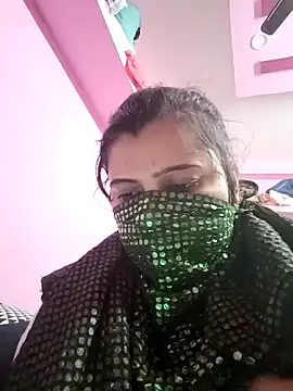 Snapshot of RESHMA_21 chatting on December 31, 8:23 pm RESHMA 21 online show from December 31, 8:23 pm