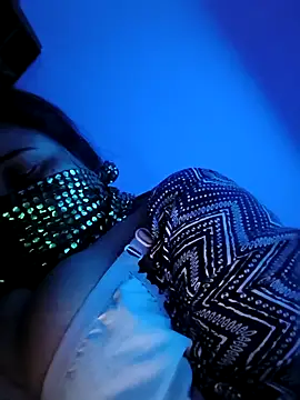 Snapshot of RESHMA_21 chatting on January 26, 10:57 pm RESHMA 21 online show from January 26, 10:57 pm