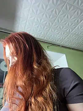 AmmyHot online show from December 18, 2:10 am