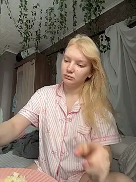 AmmyHot online show from March 12, 3:12 am