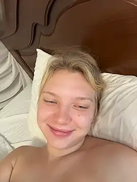 AmmyHot online show from June 25, 3:06 am