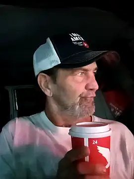 Hotbodyscottie online show from December 18, 10:30 am