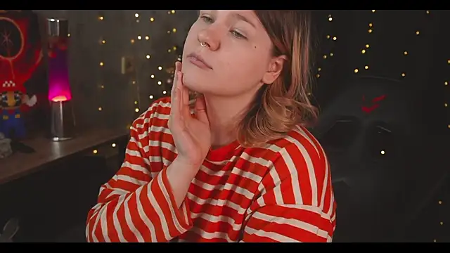 cuteamberlyyy online show from December 24, 8:00 am