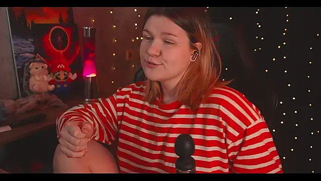 cuteamberlyyy online show from December 29, 12:45 pm