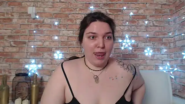 Amelia Kiss  online show from January 29, 6:54 am