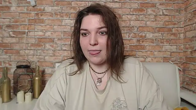 Amelia Kiss  online show from February 3, 6:45 am