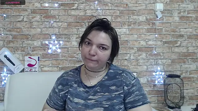 Amelia Kiss  online show from February 16, 12:51 am