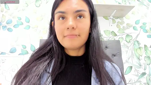 atilanadiaz7 online show from February 7, 5:29 pm