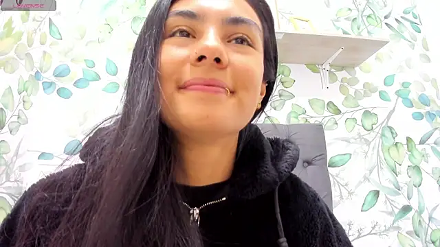 atilanadiaz7 online show from March 7, 2:12 pm