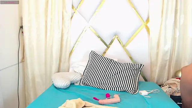 InkedSabrina online show from March 7, 9:29 am