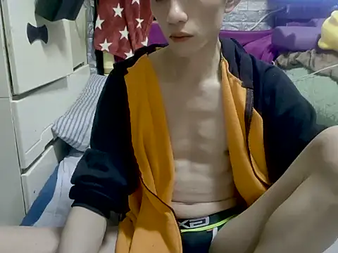 Snapshot of JJjing chatting on February 19, 10:11 am JJjing online show from February 19, 10:11 am