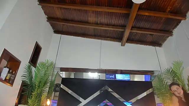 emily-fox online show from September 12, 11:10 am