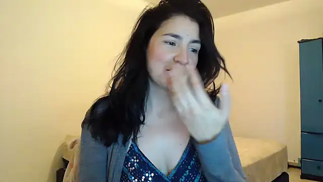 Snapshot of samantha_s69 chatting on December 13, 10:19 am samantha s69 online show from December 13, 10:19 am