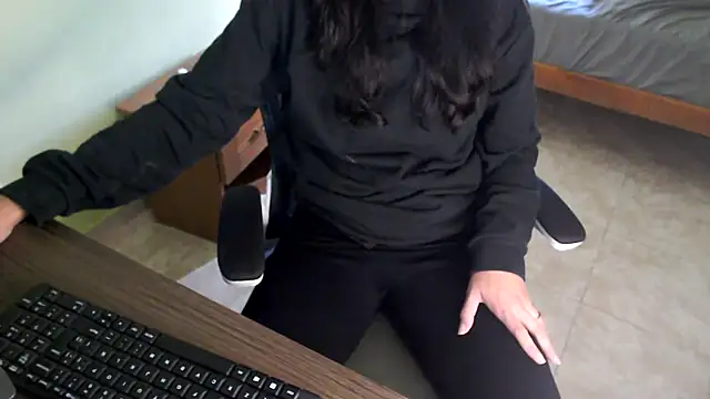 samantha s69 online show from February 13, 4:03 pm