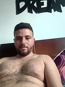 Snapshot of bearblonde1 chatting on February 23, 7:44 pm bearblonde1 online show from February 23, 7:44 pm