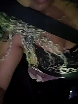 Carlabrasileira online show from October 3, 1:35 am