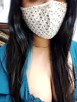 Snapshot of Gloie4u chatting on February 7, 6:02 pm Gloie4u online show from February 7, 6:02 pm