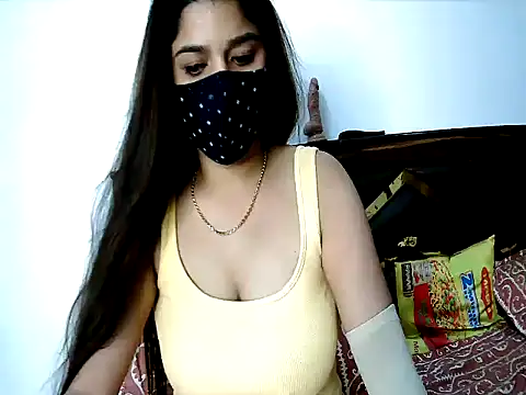 Gloie4u online show from May 11, 1:50 pm