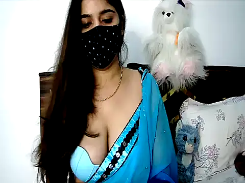 Snapshot of Gloie4u chatting on July 8, 9:36 am Gloie4u online show from July 8, 9:36 am